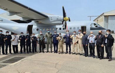 1 ATHAN RI BERSAMA DGN KASAU SENEGAL + KRU PESAWAT CN 235 MPA
