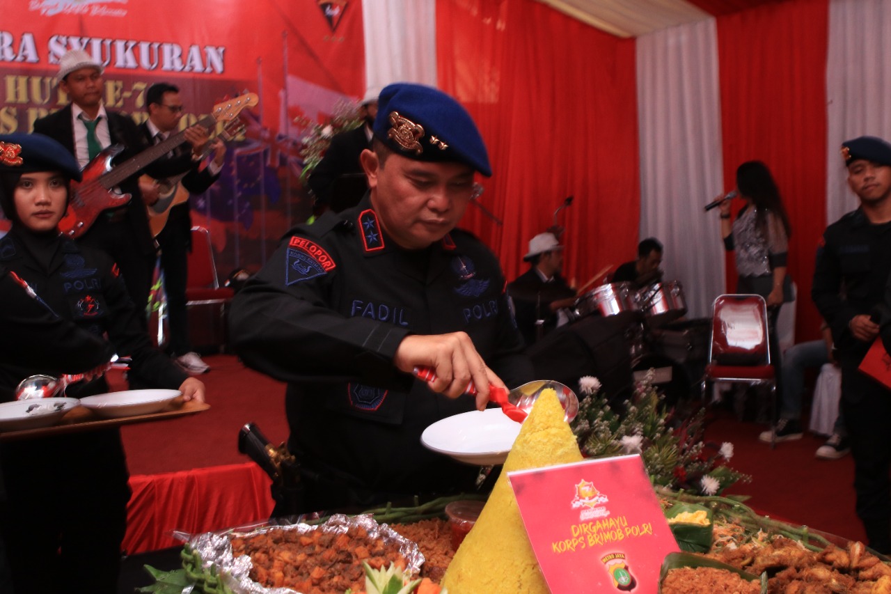 Kapolda Metro Jaya Hadiri Syukuran Hari Ulang Tahun Ke-77 Korps Brimob ...